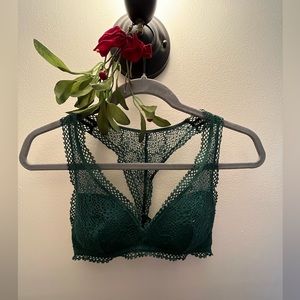 VICTORIA’S SECRET Emerald Green Racer-back Bralette